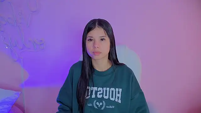 Snapshot of Tamara_Ferrer chatting on 04/15/26, 11:28 Tamara Ferrer online show from 04/15/26, 11:28