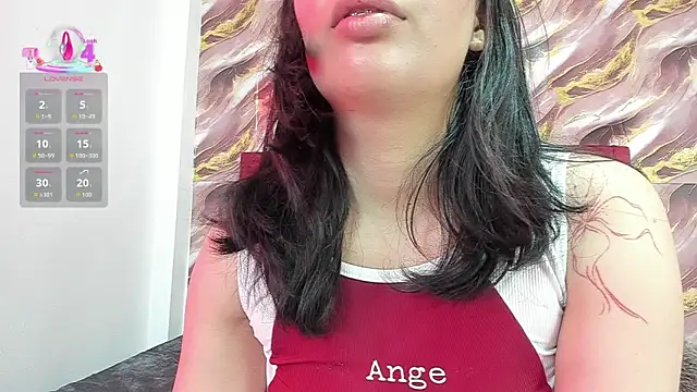 Snapshot of Ameliiiee chatting on 04/07/26, 07:25 Ameliiiee online show from 04/07/26, 07:25