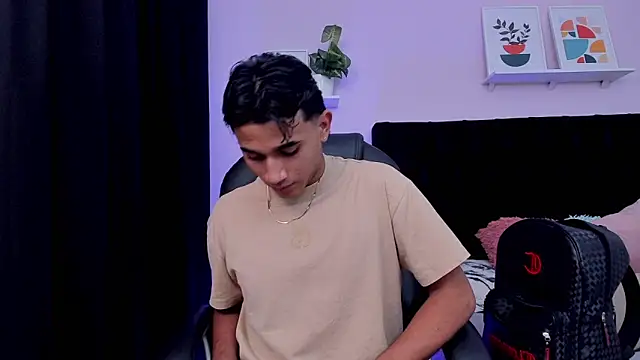 Snapshot of Morgan_Bladee chatting on 03/14/26, 02:33 Morgan Bladee online show from 03/14/26, 02:33