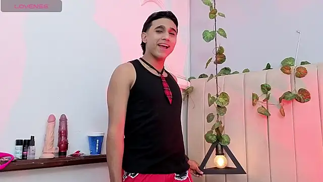 Snapshot of Morgan_Bladee chatting on 04/01/26, 05:08 Morgan Bladee online show from 04/01/26, 05:08