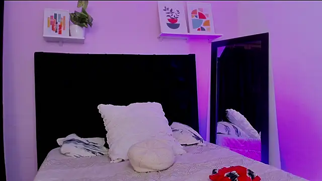 Snapshot of Morgan_Bladee chatting on 04/14/26, 01:06 Morgan Bladee online show from 04/14/26, 01:06