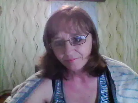 Snapshot of Alisaprice077 chatting on 03/27/26, 10:37 Alisaprice077 online show from 03/27/26, 10:37