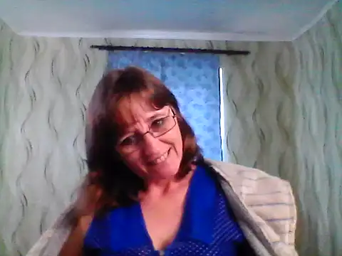 Snapshot of Alisaprice077 chatting on 03/31/26, 08:04 Alisaprice077 online show from 03/31/26, 08:04