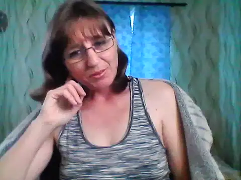 Snapshot of Alisaprice077 chatting on 04/07/26, 09:32 Alisaprice077 online show from 04/07/26, 09:32