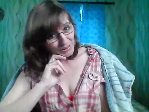 Snapshot of Alisaprice077 chatting on 04/09/26, 08:31 Alisaprice077 online show from 04/09/26, 08:31