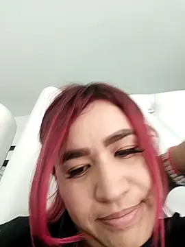 Snapshot of EmaGw7 chatting on 03/14/26, 01:49 EmaGw7 online show from 03/14/26, 01:49