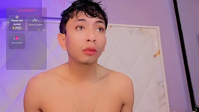 Snapshot of Luchoplayboy chatting on 03/10/26, 12:21 Luchoplayboy online show from 03/10/26, 12:21