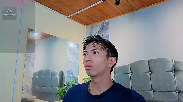 Snapshot of Luchoplayboy chatting on 03/23/26, 07:29 Luchoplayboy online show from 03/23/26, 07:29