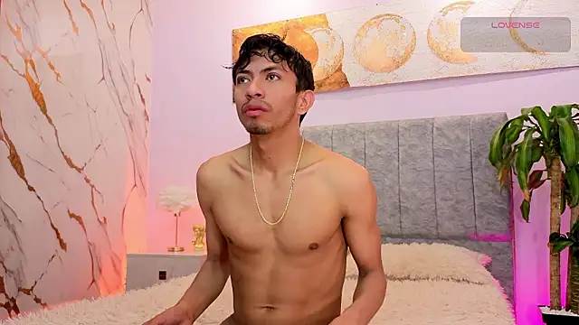 Snapshot of Luchoplayboy chatting on 03/30/26, 12:50 Luchoplayboy online show from 03/30/26, 12:50