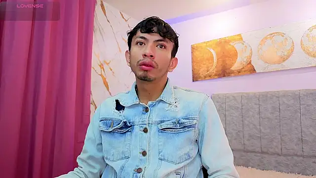 Snapshot of Luchoplayboy chatting on 04/01/26, 12:28 Luchoplayboy online show from 04/01/26, 12:28