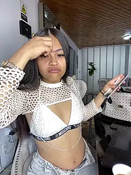 Snapshot of Cloe_pink1 chatting on 03/30/26, 02:18 Cloe pink1 online show from 03/30/26, 02:18