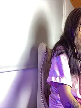 Snapshot of Cloe_pink1 chatting on 04/22/26, 01:34 Cloe pink1 online show from 04/22/26, 01:34