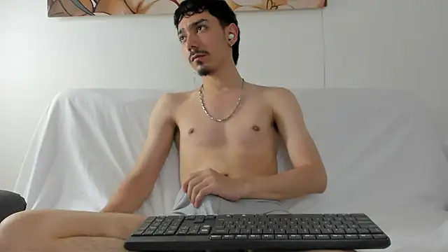 Snapshot of finn_jackson chatting on 03/21/26, 07:17 finn jackson online show from 03/21/26, 07:17