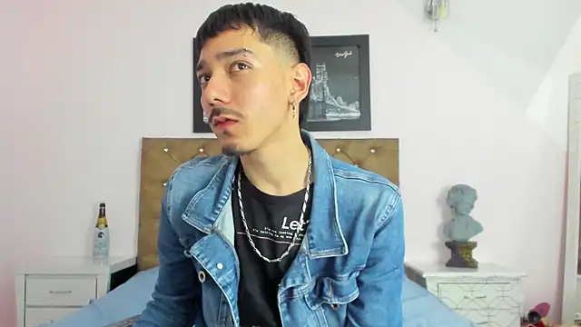 Snapshot of finn_jackson chatting on 04/20/26, 07:59 finn jackson online show from 04/20/26, 07:59