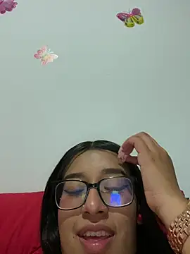 Snapshot of chanell_pinkk chatting on 03/26/26, 03:23 chanell pinkk online show from 03/26/26, 03:23