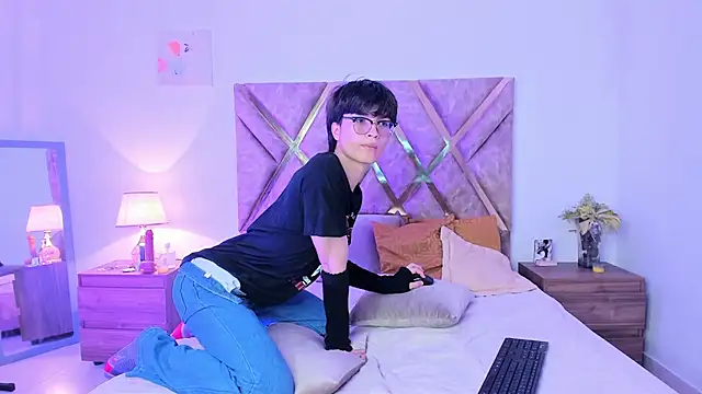 Snapshot of Kai_blaz chatting on 03/23/26, 07:18 Kai blaz online show from 03/23/26, 07:18