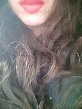 Snapshot of Kamilya89six chatting on 03/27/26, 02:39 Kamilya89six online show from 03/27/26, 02:39