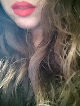 Snapshot of Kamilya89six chatting on 04/02/26, 02:04 Kamilya89six online show from 04/02/26, 02:04