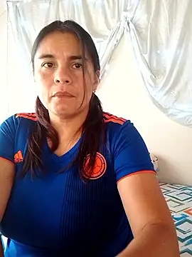 Snapshot of BettyBoo_w chatting on 03/15/26, 12:33 BettyBoo w online show from 03/15/26, 12:33