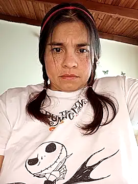 Snapshot of BettyBoo_w chatting on 04/10/26, 01:16 BettyBoo w online show from 04/10/26, 01:16