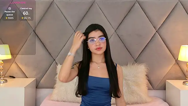 Snapshot of OliviaDiaz chatting on 04/23/26, 07:05 OliviaDiaz online show from 04/23/26, 07:05