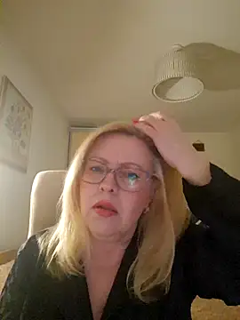 JanieLight53 online show from 03/29/26, 06:19