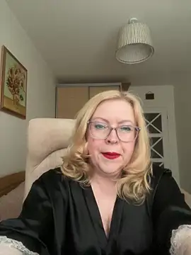 JanieLight53 online show from 04/20/26, 04:10