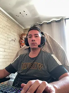 Snapshot of Cr1sXPorn chatting on 03/13/26, 03:51 Cr1sXPorn online show from 03/13/26, 03:51