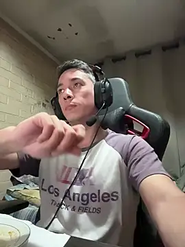 Snapshot of Cr1sXPorn chatting on 03/16/26, 01:55 Cr1sXPorn online show from 03/16/26, 01:55