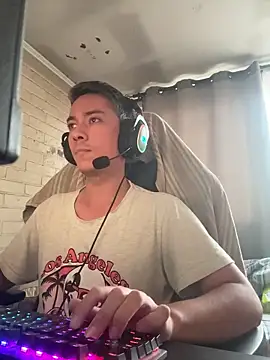 Snapshot of Cr1sXPorn chatting on 03/20/26, 06:46 Cr1sXPorn online show from 03/20/26, 06:46