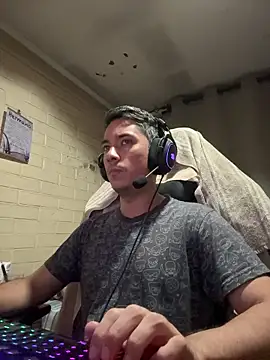 Snapshot of Cr1sXPorn chatting on 03/28/26, 04:12 Cr1sXPorn online show from 03/28/26, 04:12