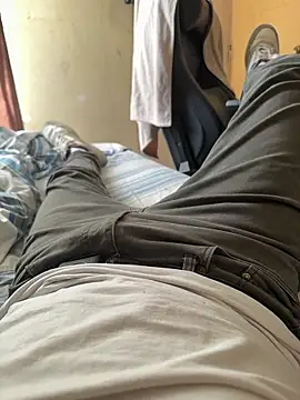 Snapshot of Cr1sXPorn chatting on 04/05/26, 08:50 Cr1sXPorn online show from 04/05/26, 08:50