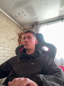 Snapshot of Cr1sXPorn chatting on 04/12/26, 09:20 Cr1sXPorn online show from 04/12/26, 09:20