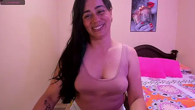 Snapshot of sara_florez12 chatting on 04/23/26, 12:29 sara florez12 online show from 04/23/26, 12:29