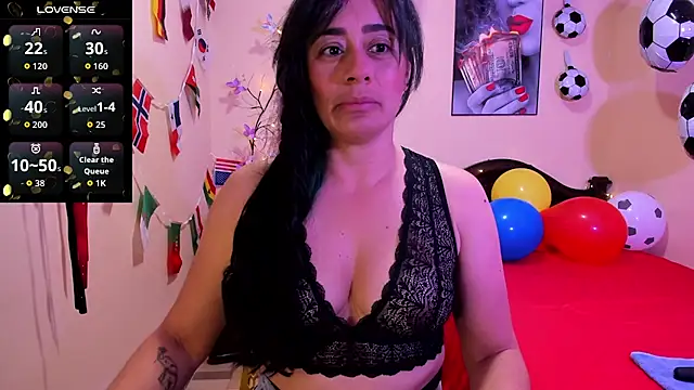 sara florez12 online show from 07/04/26, 11:05