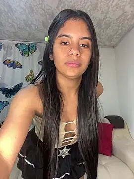 Snapshot of Jarilin-Mia chatting on 03/19/26, 03:10 Jarilin-Mia online show from 03/19/26, 03:10