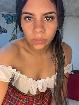 Snapshot of Jarilin-Mia chatting on 03/24/26, 03:11 Jarilin-Mia online show from 03/24/26, 03:11