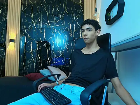 Snapshot of ValeriHot_1 chatting on 03/08/26, 03:21 ValeriHot 1 online show from 03/08/26, 03:21