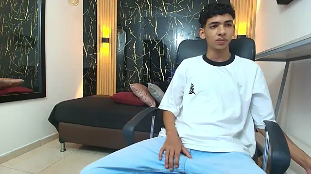 Snapshot of ValeriHot_1 chatting on 03/14/26, 03:01 ValeriHot 1 online show from 03/14/26, 03:01