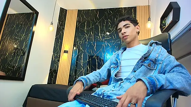 Snapshot of ValeriHot_1 chatting on 03/29/26, 03:50 ValeriHot 1 online show from 03/29/26, 03:50