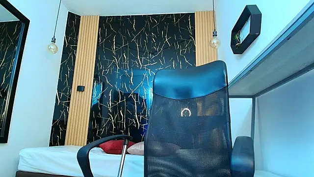 Snapshot of ValeriHot_1 chatting on 04/02/26, 03:48 ValeriHot 1 online show from 04/02/26, 03:48