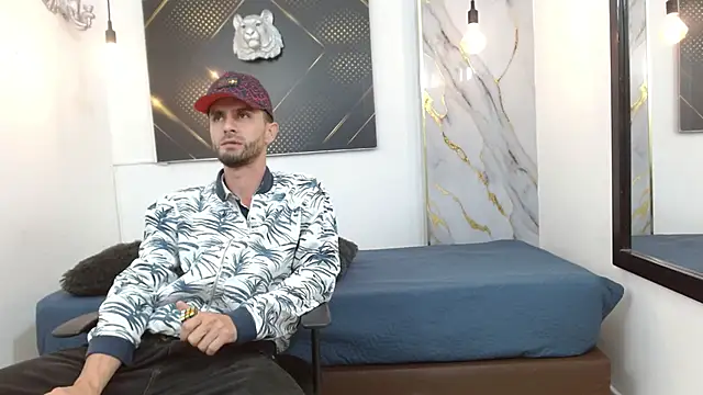 Snapshot of KingOfTemptation chatting on 03/24/26, 03:00 KingOfTemptation online show from 03/24/26, 03:00