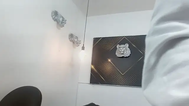 Snapshot of KingOfTemptation chatting on 04/12/26, 03:44 KingOfTemptation online show from 04/12/26, 03:44