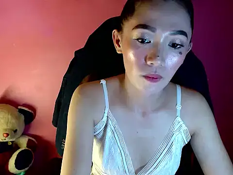 Snapshot of mia_slut0810 chatting on 03/08/26, 10:19 mia slut0810 online show from 03/08/26, 10:19