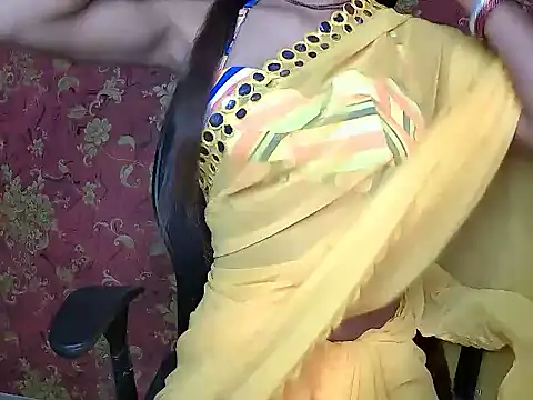 Snapshot of Rosy-Girl chatting on 03/18/26, 01:47 Rosy-Girl online show from 03/18/26, 01:47