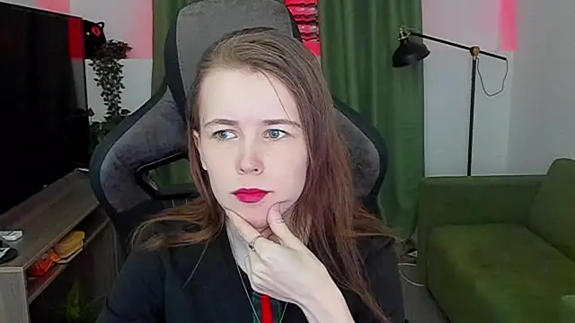 Snapshot of AriaGracen chatting on 03/13/26, 11:28 AriaGracen online show from 03/13/26, 11:28