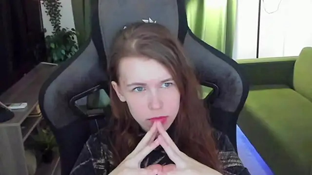 Snapshot of AriaGracen chatting on 03/27/26, 08:26 AriaGracen online show from 03/27/26, 08:26