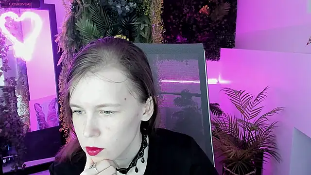 Snapshot of AriaGracen chatting on 04/05/26, 08:33 AriaGracen online show from 04/05/26, 08:33