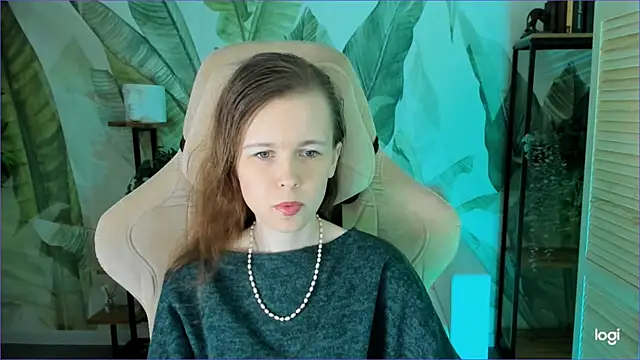 Snapshot of AriaGracen chatting on 04/17/26, 05:32 AriaGracen online show from 04/17/26, 05:32