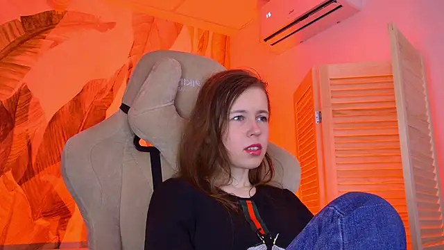 Snapshot of AriaGracen chatting on 04/23/26, 12:29 AriaGracen online show from 04/23/26, 12:29